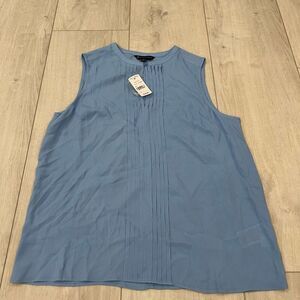 Brooks Bothers women top size 4